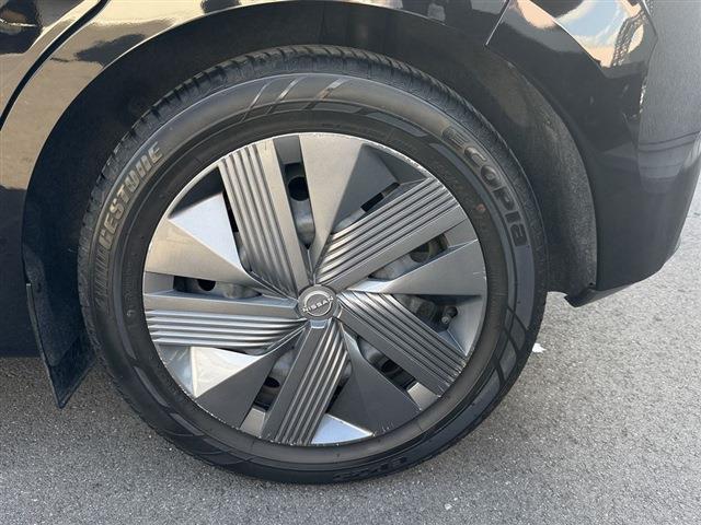 ノート Ｘ　純正９インチナビ　ＴＶ　Ｂｌｕｅｔｏｏｔｈ　ＣＤ　全周囲カメラ　ＥＴＣ　クリアランスソナー　ステアリングスイッチ　デジタルインナーミラー　フロアマット　スマートキー　スペアキー（16枚目）