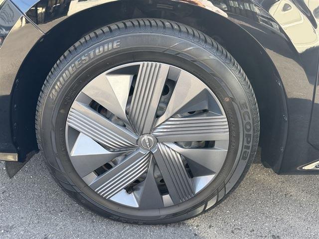 ノート Ｘ　純正９インチナビ　ＴＶ　Ｂｌｕｅｔｏｏｔｈ　ＣＤ　全周囲カメラ　ＥＴＣ　クリアランスソナー　ステアリングスイッチ　デジタルインナーミラー　フロアマット　スマートキー　スペアキー（17枚目）