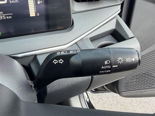 ノート Ｘ　純正９インチナビ　ＴＶ　Ｂｌｕｅｔｏｏｔｈ　ＣＤ　全周囲カメラ　ＥＴＣ　クリアランスソナー　ステアリングスイッチ　デジタルインナーミラー　フロアマット　スマートキー　スペアキー（35枚目）