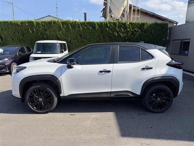 ヤリスクロス ハイブリッドZ ウルバーノ トヨタセーフティセンス 純正8インチディスプレイオーディオナビ TV Bluetooth 全周囲カメラ LEDヘッドライト LEDフォグ デイライト パワーシート シートヒーター ステアリングスイッチ(3枚目)