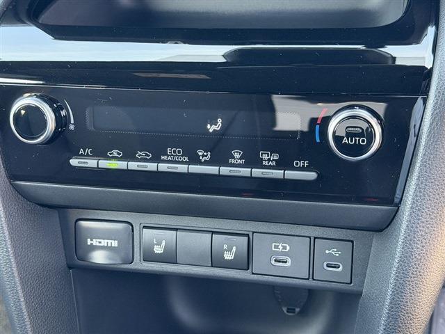 ヤリスクロス ハイブリッドZ ウルバーノ トヨタセーフティセンス 純正8インチディスプレイオーディオナビ TV Bluetooth 全周囲カメラ LEDヘッドライト LEDフォグ デイライト パワーシート シートヒーター ステアリングスイッチ(25枚目)