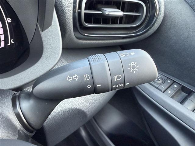 ヤリスクロス ハイブリッドZ ウルバーノ トヨタセーフティセンス 純正8インチディスプレイオーディオナビ TV Bluetooth 全周囲カメラ LEDヘッドライト LEDフォグ デイライト パワーシート シートヒーター ステアリングスイッチ(38枚目)