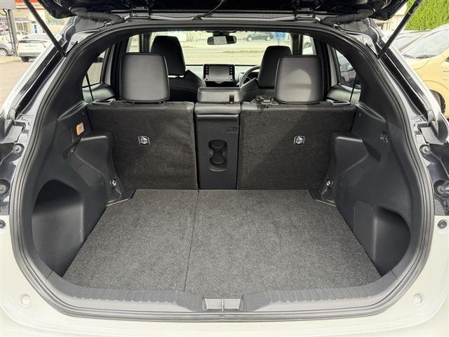 ヤリスクロス ハイブリッド　ＧＲスポーツ　トヨタセーフティセンス　ＧＲレッドキャリパー　純正８インチディスプレイオーディオナビ　Ｂｌｕｅｔｏｏｔｈ　全周囲カメラ　ＥＴＣ　ＬＥＤヘッドライト　ハーフレザーシート　クリアランスソナー（10枚目）