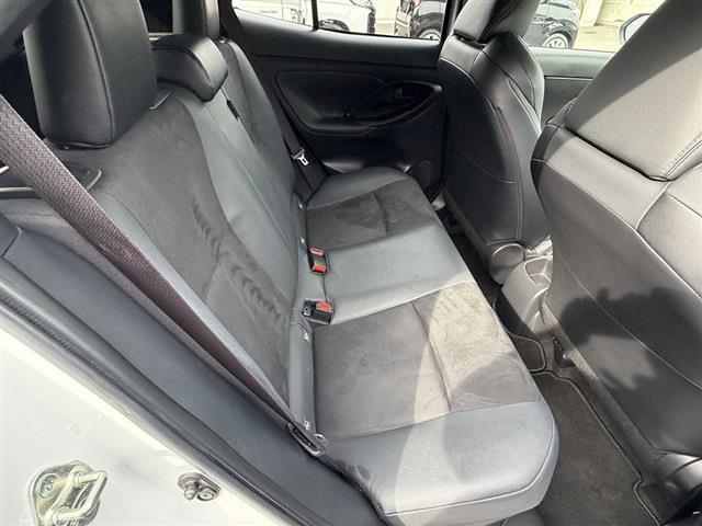 ヤリスクロス ハイブリッド　ＧＲスポーツ　トヨタセーフティセンス　ＧＲレッドキャリパー　純正８インチディスプレイオーディオナビ　Ｂｌｕｅｔｏｏｔｈ　全周囲カメラ　ＥＴＣ　ＬＥＤヘッドライト　ハーフレザーシート　クリアランスソナー（21枚目）