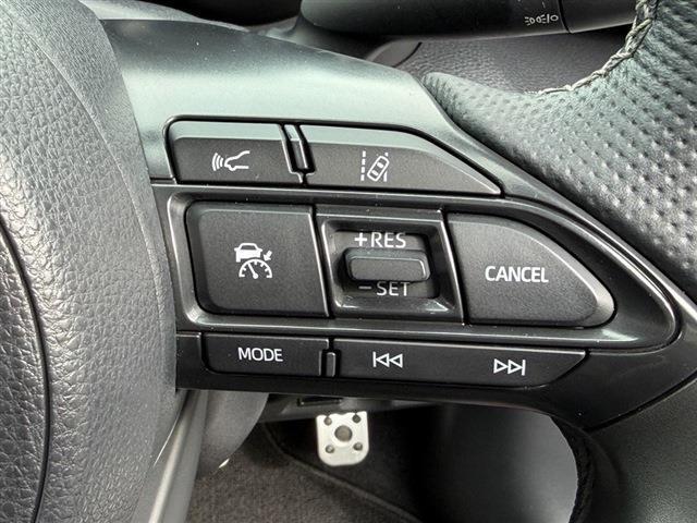 ヤリスクロス ハイブリッド　ＧＲスポーツ　トヨタセーフティセンス　ＧＲレッドキャリパー　純正８インチディスプレイオーディオナビ　Ｂｌｕｅｔｏｏｔｈ　全周囲カメラ　ＥＴＣ　ＬＥＤヘッドライト　ハーフレザーシート　クリアランスソナー（25枚目）