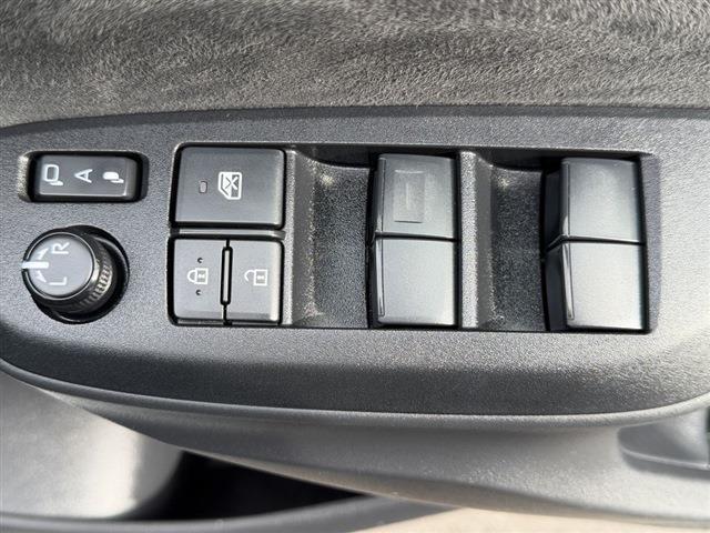 ヤリスクロス ハイブリッド　ＧＲスポーツ　トヨタセーフティセンス　ＧＲレッドキャリパー　純正８インチディスプレイオーディオナビ　Ｂｌｕｅｔｏｏｔｈ　全周囲カメラ　ＥＴＣ　ＬＥＤヘッドライト　ハーフレザーシート　クリアランスソナー（35枚目）