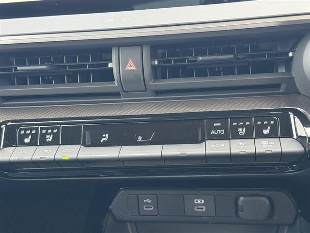 プリウス Ｚ　４ＷＤ　純正１２．３インチディスプレイオーディオナビ　Ｂｌｕｅｔｏｏｔｈ　全周囲カメラ　レザーシート　パワーシート　シートヒーター／エアコン　ＥＴＣ２．０　ドラレコ　置くだけ充電　パワーバックドア（24枚目）