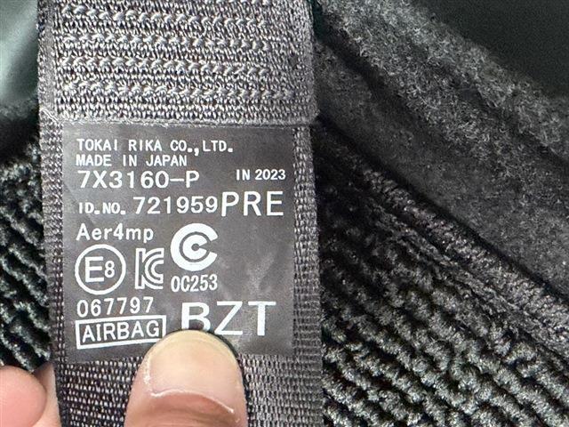 プリウス Ｚ　４ＷＤ　純正１２．３インチディスプレイオーディオナビ　Ｂｌｕｅｔｏｏｔｈ　全周囲カメラ　レザーシート　パワーシート　シートヒーター／エアコン　ＥＴＣ２．０　ドラレコ　置くだけ充電　パワーバックドア（40枚目）