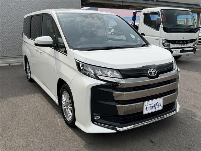 ノア S-G 8人乗り 純正9インチ Bluetooth バックカメラ LEDヘッドライト LEDフォグ 左側パワースライドドア クリアランスソナー レーダークルーズコントロール 電動格納ミラー フロアマット(5枚目)