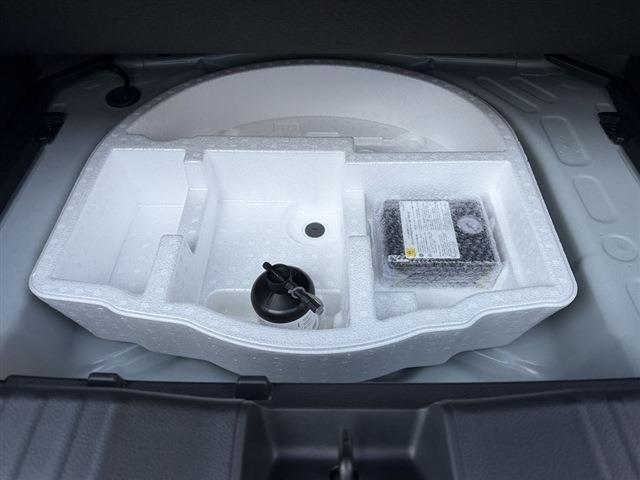 ヤリスクロス ハイブリッドZ トヨタセーフティセンス 純正8インチディスプレイオーディオナビ・TV・Bluetooth 全周囲カメラ ETC2.0 ハーフレザー パワーシート レーダークルーズコントロール ブラインドスポットモニタ(12枚目)