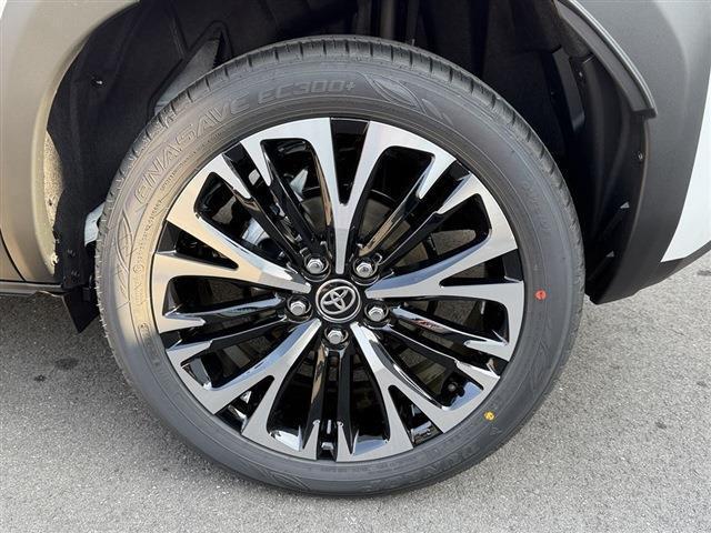 ヤリスクロス ハイブリッドZ トヨタセーフティセンス 純正8インチディスプレイオーディオナビ・TV・Bluetooth 全周囲カメラ ETC2.0 ハーフレザー パワーシート レーダークルーズコントロール ブラインドスポットモニタ(16枚目)