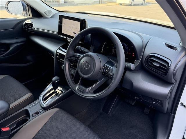 ヤリスクロス ハイブリッドZ トヨタセーフティセンス 純正8インチディスプレイオーディオナビ・TV・Bluetooth 全周囲カメラ ETC2.0 ハーフレザー パワーシート レーダークルーズコントロール ブラインドスポットモニタ(18枚目)