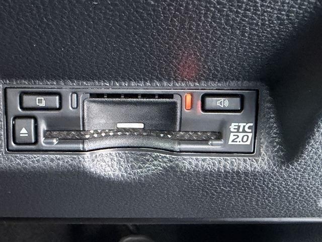 ヤリスクロス ハイブリッドZ トヨタセーフティセンス 純正8インチディスプレイオーディオナビ・TV・Bluetooth 全周囲カメラ ETC2.0 ハーフレザー パワーシート レーダークルーズコントロール ブラインドスポットモニタ(31枚目)