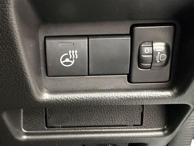 スペーシアギア ハイブリッドＸＺ　両側パワースライドドア　ステアリングヒーター　ルーフレール　プッシュスタートスマートキー　衝突被害軽減システム　アイドリングストップ　シートヒーター　クリアランスソナー　クルーズコントロール（31枚目）