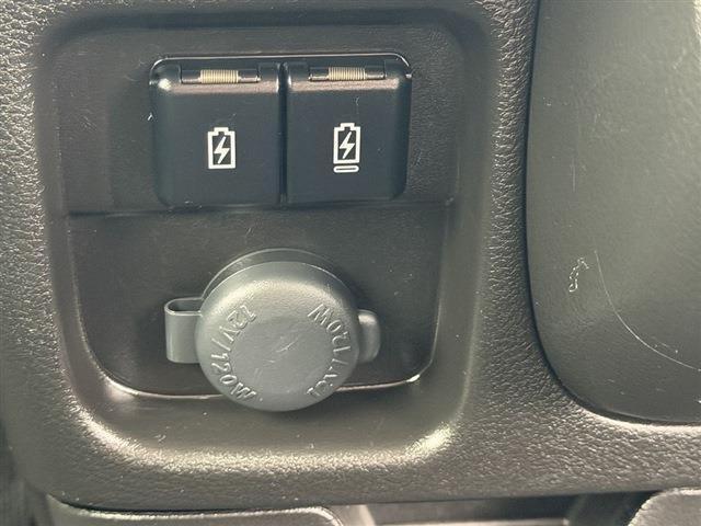 ソリオバンディット ハイブリッドMV 社外ナビ CD DVD Bluetooth バックカメラ 両側パワースライドドア LEDヘッドライト LEDフォグ ETC ドラレコ シートヒーター クリアランスソナー ステアリングスイッチ(27枚目)