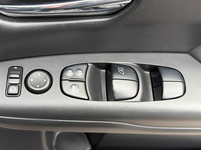 セレナ S 社外7インチナビ CD DVD Bluetooth 全周囲カメラ 左側パワースライドドア ETC クリアランスソナー ステアリングスイッチ クルーズコントロール 電動格納ミラー スマートキー(36枚目)