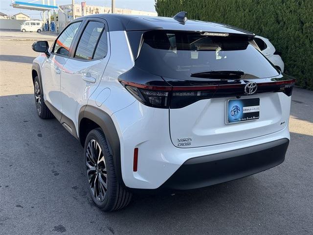 ヤリスクロス ハイブリッドZ トヨタセーフティセンス 全周囲カメラ LEDヘッドライト デイライト シートヒーター パワーシート クリアランスソナー レーダークルーズコントロール ステアリングスイッチ(10枚目)