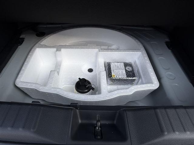 ヤリスクロス ハイブリッドZ トヨタセーフティセンス 全周囲カメラ LEDヘッドライト デイライト シートヒーター パワーシート クリアランスソナー レーダークルーズコントロール ステアリングスイッチ(12枚目)