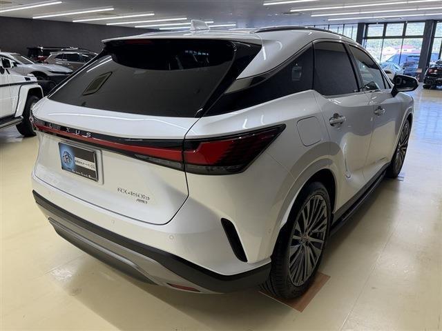 RX RX450h+ バージョンL 4WD パノラマルーフ マークレビンソン 純正ディスプレイオーディオナビ Bluetooth 全周囲カメラ ハーフレザーシート パワーシート シートエアコン シートメモリー デジタルインナーミラー(4枚目)