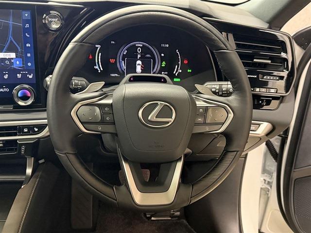 RX RX450h+ バージョンL 4WD パノラマルーフ マークレビンソン 純正ディスプレイオーディオナビ Bluetooth 全周囲カメラ ハーフレザーシート パワーシート シートエアコン シートメモリー デジタルインナーミラー(19枚目)
