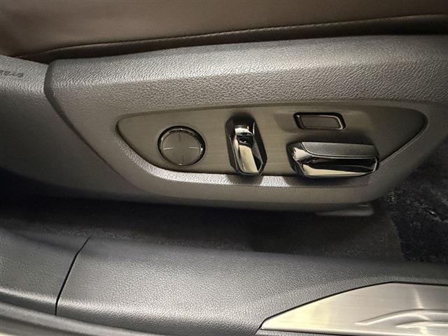 RX RX450h+ バージョンL 4WD パノラマルーフ マークレビンソン 純正ディスプレイオーディオナビ Bluetooth 全周囲カメラ ハーフレザーシート パワーシート シートエアコン シートメモリー デジタルインナーミラー(34枚目)