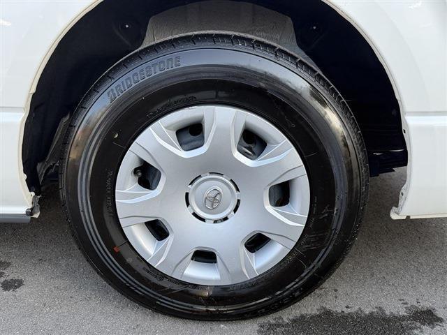 ハイエースワゴン グランドキャビン 4WD 社外7インチナビ・Bluetooth バックカメラ 左パワースライドドア クリアランスソナー ドラレコ ステアリングスイッチ 電動格納ミラー スマートキー スペアタイヤ(15枚目)