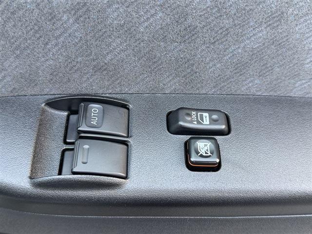 ハイエースワゴン グランドキャビン 4WD 社外7インチナビ・Bluetooth バックカメラ 左パワースライドドア クリアランスソナー ドラレコ ステアリングスイッチ 電動格納ミラー スマートキー スペアタイヤ(35枚目)