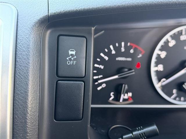 ハイエースワゴン グランドキャビン 4WD 社外7インチナビ・Bluetooth バックカメラ 左パワースライドドア クリアランスソナー ドラレコ ステアリングスイッチ 電動格納ミラー スマートキー スペアタイヤ(42枚目)