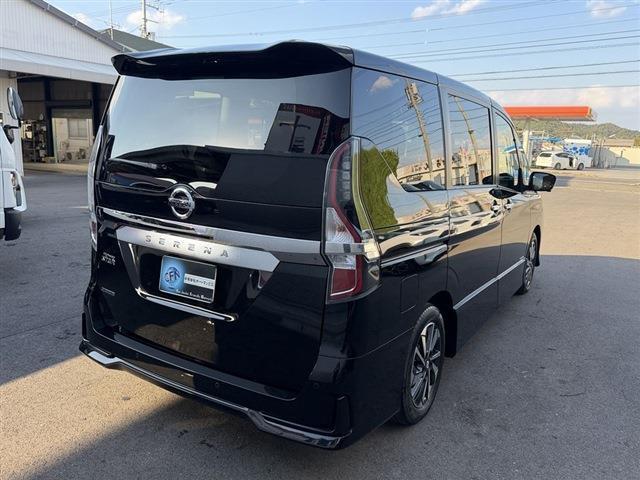 セレナ ハイウェイスターＶ　純正７インチナビ　ＴＶ　ＣＤ　Ｂｌｕｅｔｏｏｔｈ　全周囲カメラ　両側パワースライドドア　ＬＥＤヘッドライト　ＬＥＤフォグ　ＥＴＣ　純正１６インチＡＷ　クリアランスソナー　ステアリングスイッチ（8枚目）