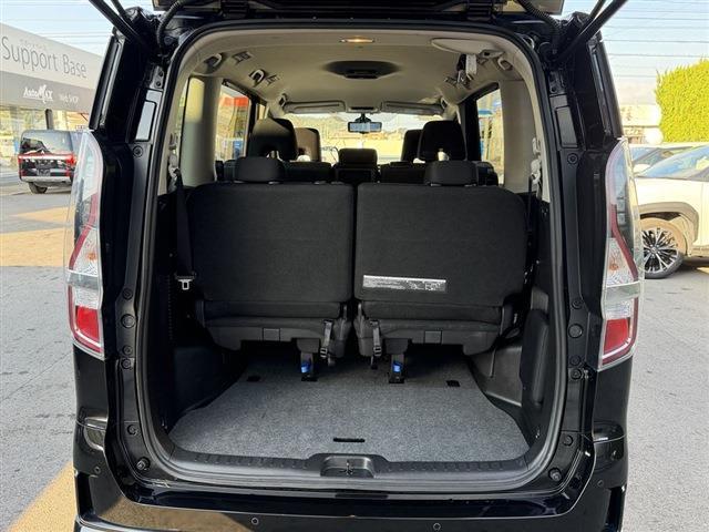 セレナ ハイウェイスターＶ　純正７インチナビ　ＴＶ　ＣＤ　Ｂｌｕｅｔｏｏｔｈ　全周囲カメラ　両側パワースライドドア　ＬＥＤヘッドライト　ＬＥＤフォグ　ＥＴＣ　純正１６インチＡＷ　クリアランスソナー　ステアリングスイッチ（11枚目）