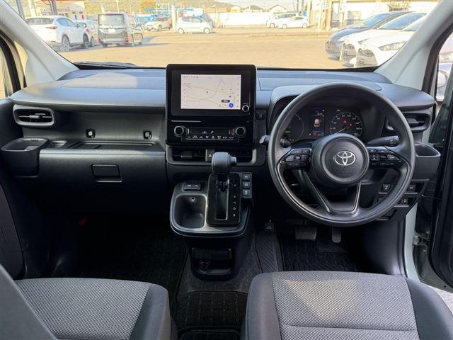 シエンタ ハイブリッドＧ　７人乗り　純正ディスプレイオーディオナビ　Ｂｌｕｅｔｏｏｔｈ　全周囲カメラ　ＥＴＣ　ＬＥＤヘッドライト　両側パワースライドドア　クリアランスソナー　ステアリングスイッチ　レーダークルーズコントロール（18枚目）