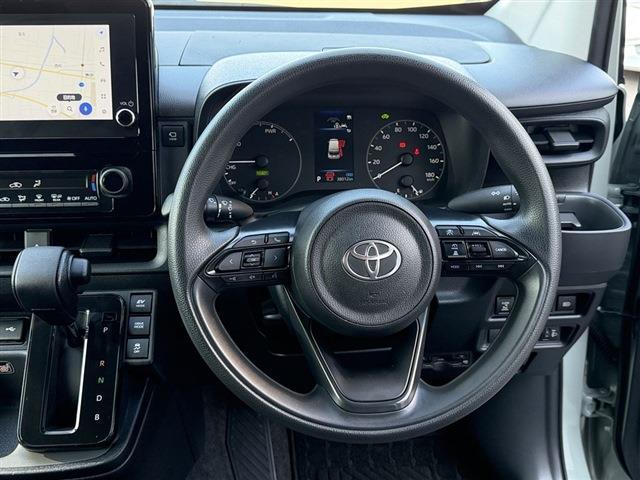 シエンタ ハイブリッドＧ　７人乗り　純正ディスプレイオーディオナビ　Ｂｌｕｅｔｏｏｔｈ　全周囲カメラ　ＥＴＣ　ＬＥＤヘッドライト　両側パワースライドドア　クリアランスソナー　ステアリングスイッチ　レーダークルーズコントロール（19枚目）