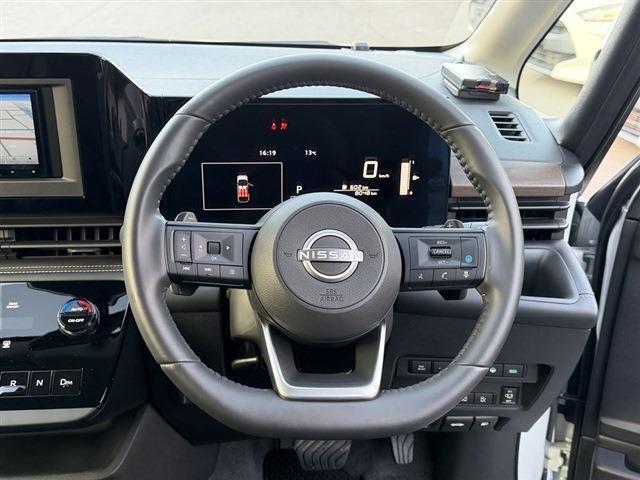 セレナ ハイウェイスターＶ　社外７インチナビ　Ｂｌｕｅｔｏｏｔｈ　バックカメラ　両側パワースライドドア　ＬＥＤヘッドライト　ＬＥＤフォグ　ドラレコ　ＥＴＣ　クリアランスソナー　ステアリングスイッチ　フロアマット　電動格納ミラー（20枚目）