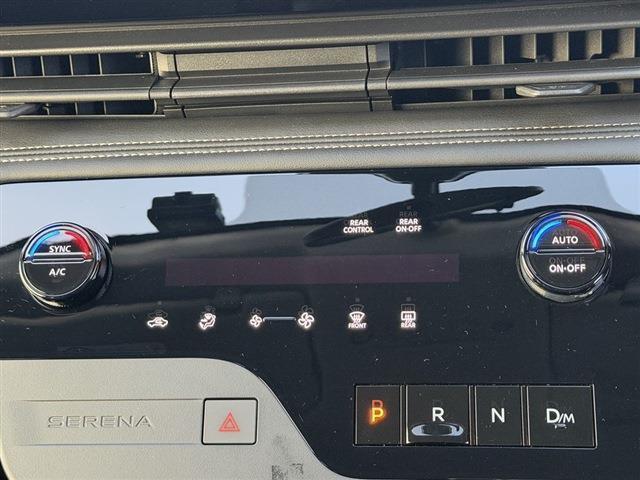 セレナ ハイウェイスターＶ　社外７インチナビ　Ｂｌｕｅｔｏｏｔｈ　バックカメラ　両側パワースライドドア　ＬＥＤヘッドライト　ＬＥＤフォグ　ドラレコ　ＥＴＣ　クリアランスソナー　ステアリングスイッチ　フロアマット　電動格納ミラー（25枚目）