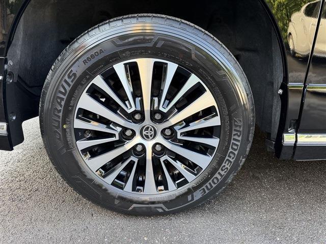 グランエース プレミアム　純正ディスプレイオーディオナビ・Ｂｌｕｅｔｏｏｔｈ　１２．１インチフリップダウンモニター　全周囲カメラ　両側パワースライドドア　黒レザーシート　シートヒーター　サイドステップ　デジタルインナーミラー（15枚目）