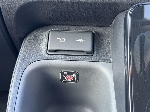 シエンタ ハイブリッドG 7人乗り 純正ディスプレイオーディオナビ Bluetooth 全周囲カメラ ETC LEDヘッドライト 両側パワースライドドア クリアランスソナー ステアリングスイッチ レーダークルーズコントロール(30枚目)