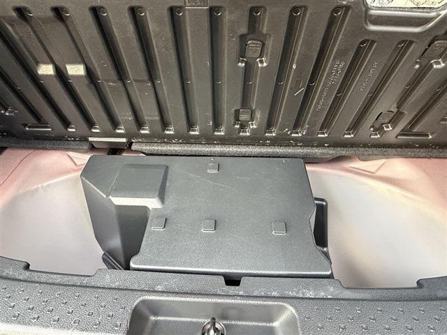 シエンタ ハイブリッドG 7人乗り 純正ディスプレイオーディオナビ Bluetooth 全周囲カメラ ETC LEDヘッドライト 両側パワースライドドア クリアランスソナー ステアリングスイッチ レーダークルーズコントロール(12枚目)