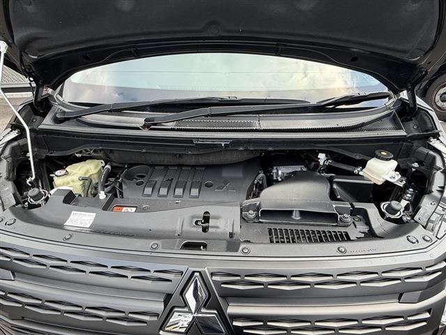 デリカD:5 P 8人乗り 全周囲カメラ 両側パワースライドドア パワーシート シートヒーター LEDヘッドライト LEDフォグ パワーバックドア ステアリングスイッチ ステアリングヒーター フロアマット スペアキー(11枚目)