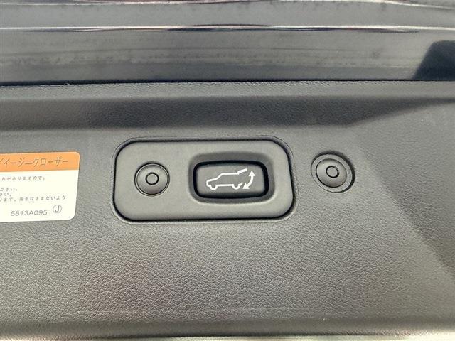 デリカD:5 P 8人乗り 全周囲カメラ 両側パワースライドドア パワーシート シートヒーター LEDヘッドライト LEDフォグ パワーバックドア ステアリングスイッチ ステアリングヒーター フロアマット スペアキー(12枚目)