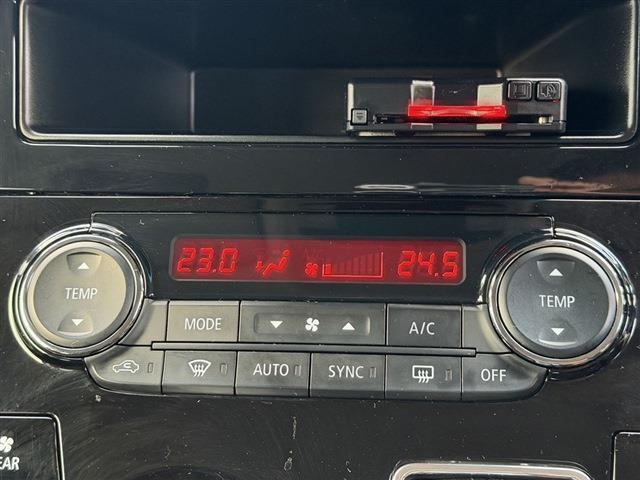 デリカD:5 P 8人乗り 全周囲カメラ 両側パワースライドドア パワーシート シートヒーター LEDヘッドライト LEDフォグ パワーバックドア ステアリングスイッチ ステアリングヒーター フロアマット スペアキー(22枚目)