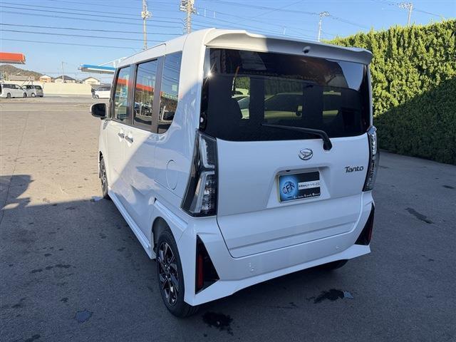 タント カスタムX バックカメラ 両側パワースライドドア LEDヘッドライト LEDフォグ デイライト シートヒーター 純正14インチAW クリアランスソナー ステアリングスイッチ フロアマット 電動格納ミラー(10枚目)