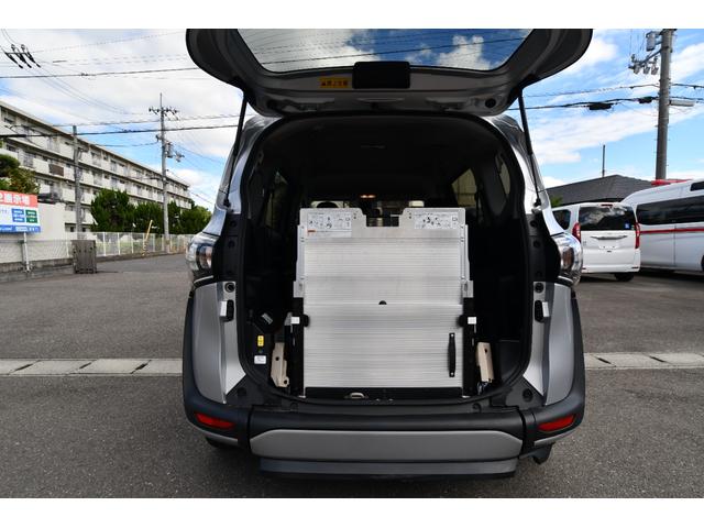 シエンタ 　ウェルキャブスローパー　福祉車両　介護車両　トヨタセーフティセンス（先進安全装置）　純正メモリーナビ　アラウンドビューモニター（18枚目）