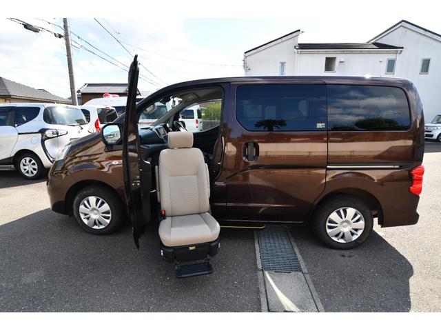 ＮＶ２００バネットバン 　スローパー＆助手席リフトアップシート　福祉車両　介護車両　Ｐａｎａｓｏｎｉｃ製メモリーナビ　バックカメラ　乗車定員７名（車いす１名＋６名）（16枚目）