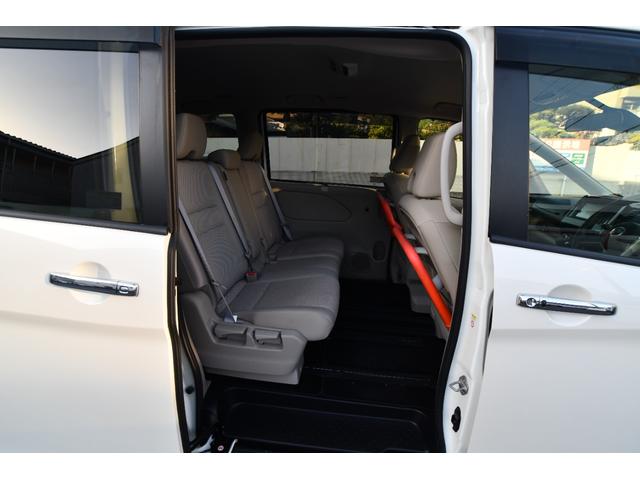 セレナ スローパー 車いす1名固定 電動ウインチ 純正メモリーナビ アラウンドビューモニター フロントカメラ 福祉車両 介護車両 シートヒーター ステアリングヒーター(17枚目)