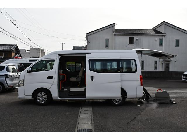 ＮＶ３５０キャラバンバン 　チェアキャブ車いす４名固定　福祉車両　介護車両　アラウンドビューモニター（3枚目）