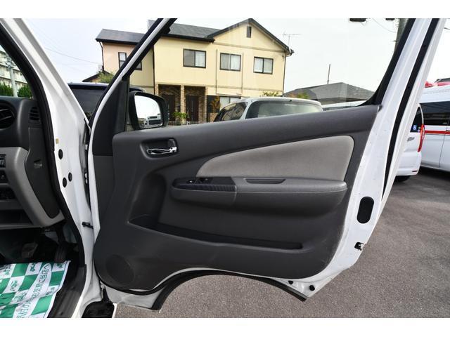 ＮＶ３５０キャラバンバン 　チェアキャブ車いす４名固定　福祉車両　介護車両　アラウンドビューモニター（24枚目）