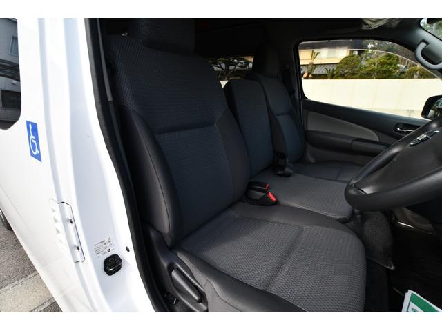 NV350キャラバンバン 車いすリフト 車いす2名固定 ストレッチャー対応 アラウンドビューモニター エマージェンシーブレーキ 介護タクシー登録(20枚目)