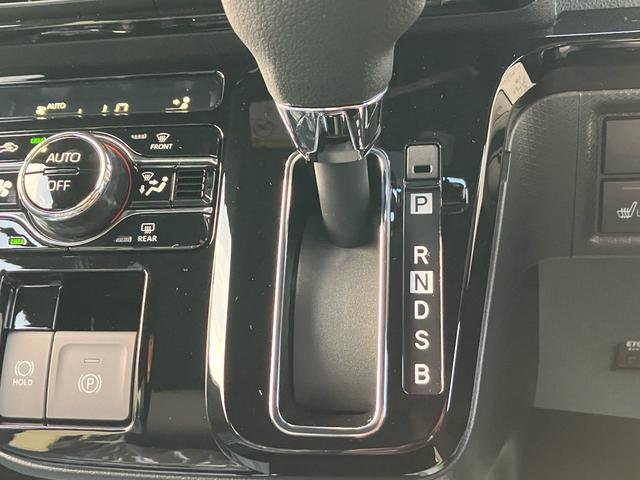 タント カスタムＲＳ　バックカメラ　両側電動スライドドア　ＴＶ　クリアランスソナー　レーンアシスト　衝突被害軽減システム　オートライト　ＬＥＤヘッドランプ　スマートキー　アイドリングストップ　電動格納ミラー　シートヒーター（38枚目）