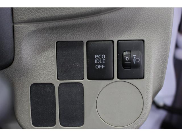 運転席のスイッチでアイドリングストップの設定ができます。