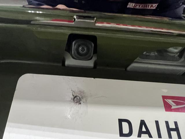 タフト Ｇ　ダーククロムベンチャー　認定中古車　ＣＶＴ　バックカメラ　キーフリーシステム　シートヒーター　オートエアコン　ステアリングスイッチ　オートライト（8枚目）